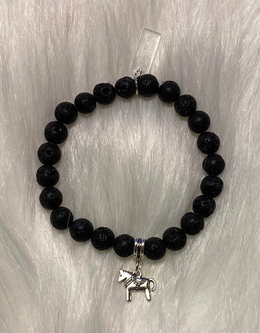 Armband med lavastenar och dalahäst