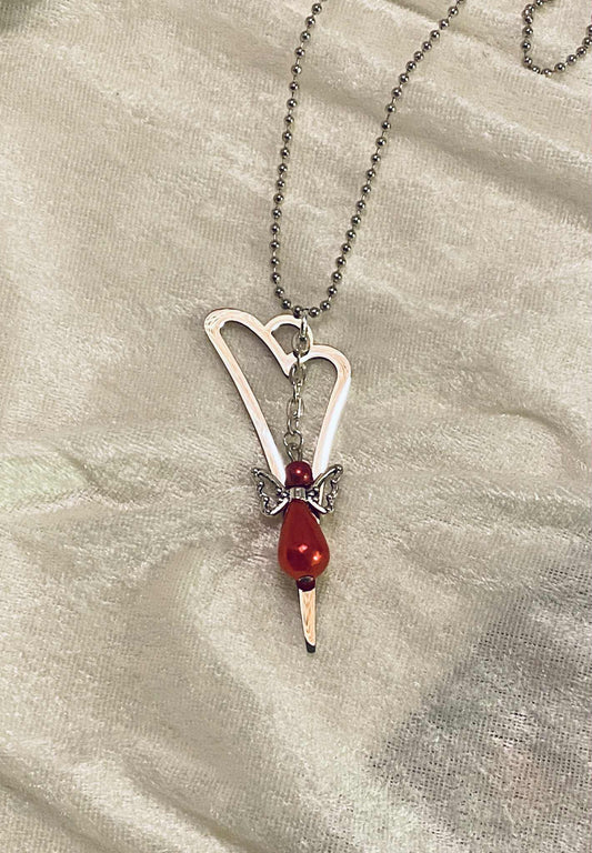 Halssmycke med ängel och hjärta